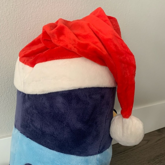 Animal Adventure Bluey with Santa Hat 20" Plush NWT - Picture 8 of 15